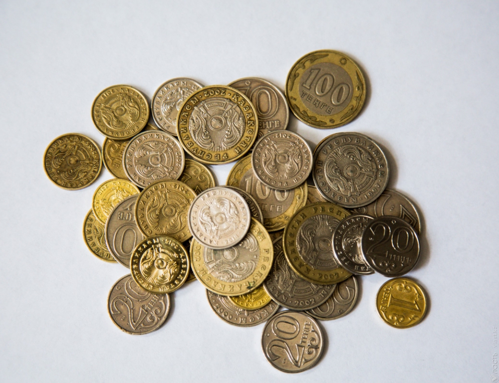 Нацбанк выпускает в обращение несколько памятных и юбилейных монет