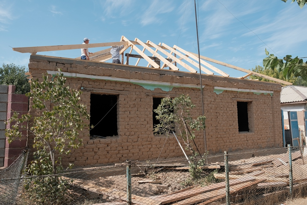 Ряд домов в Арыси после повторной экспертизы построят заново