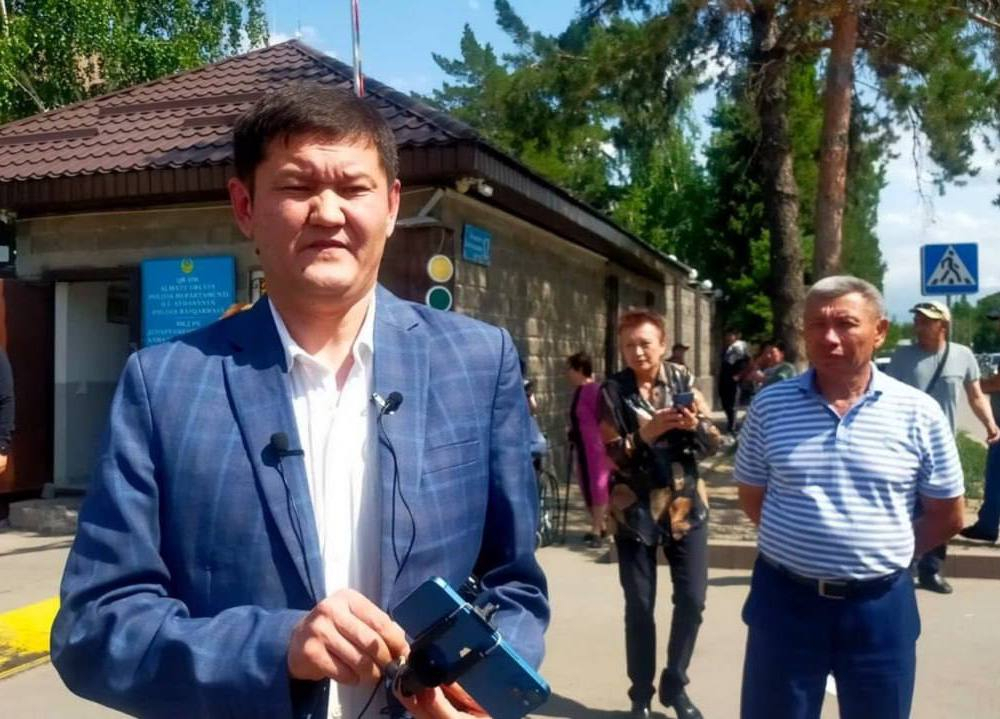 Human Rights Watch требует от властей Казахстана прекратить необоснованное дело против Думана Мухаммедкарима