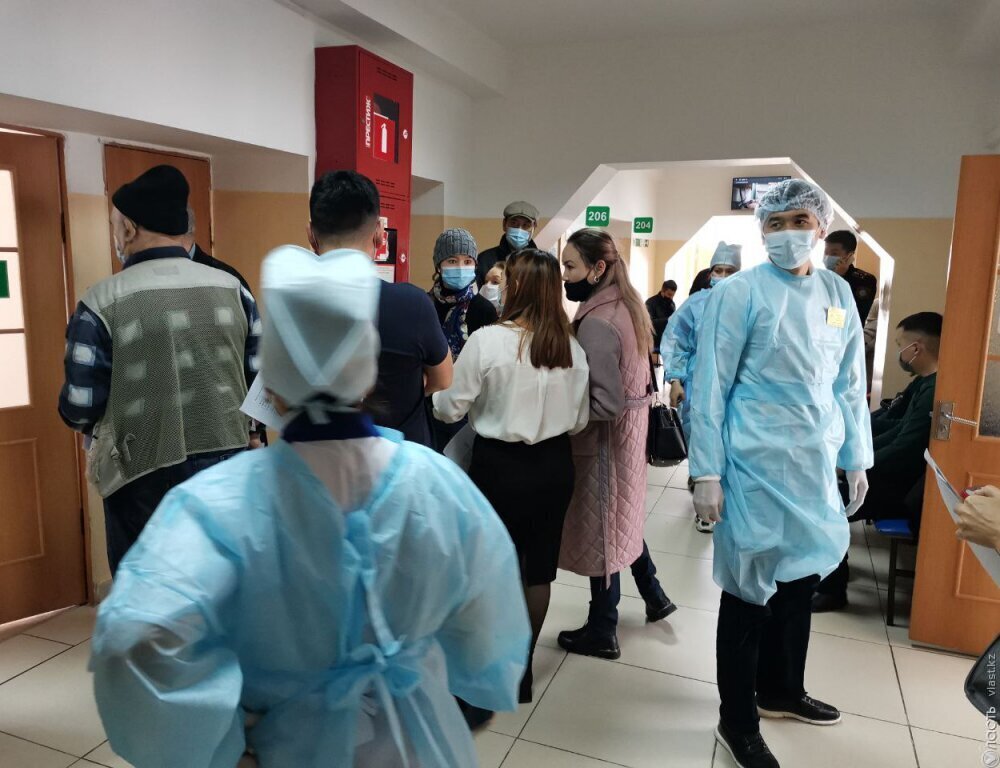 Больше 110 тысяч человек вакцинировано от коронавируса за сутки в Казахстане 