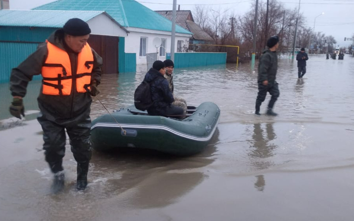 В Актюбинской области прорвало Щербаковскую плотину 