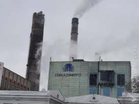 На ТЭЦ-2 Петропавловска демонтируют накренившуюся в августе дымовую трубу