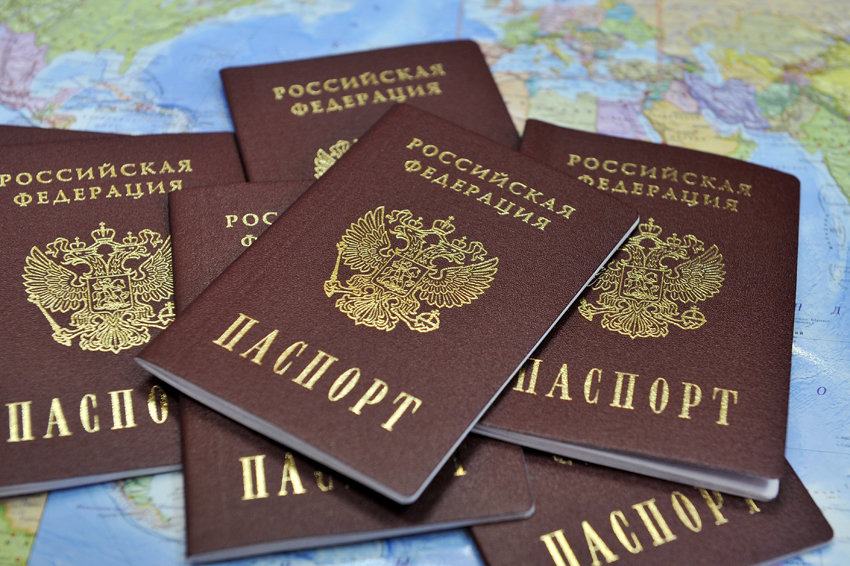 Россия упростила получение гражданства для жителей постсоветских стран