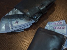 Банки призывают казахстанцев к бдительности 