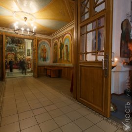 В Алматы приостановят общественные богослужения в православных храмах 