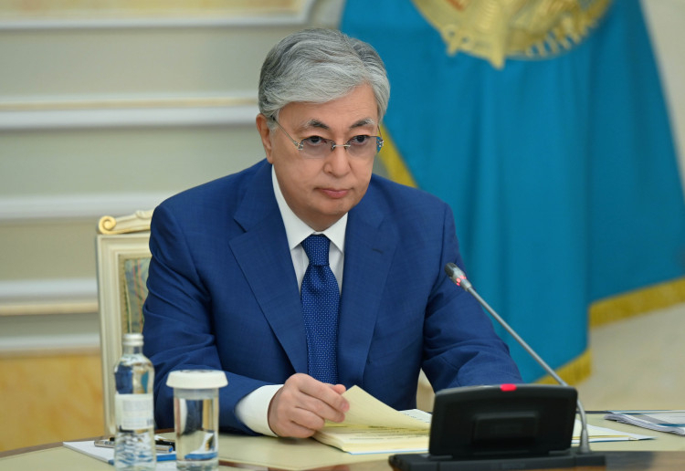 Казахстан всегда будет уделять особое внимание гендерному равенству, обещает Токаев 