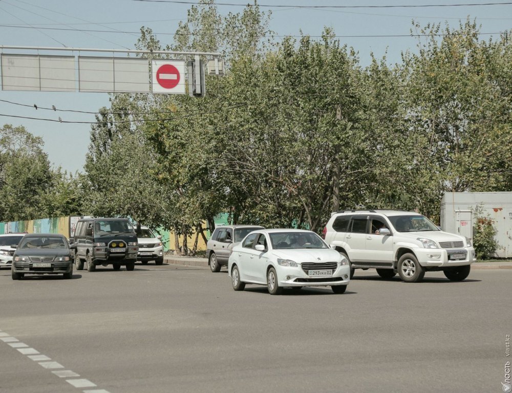 Двойное налогообложение для владельцев автомобилей из Армении намерен исключить Казахстан