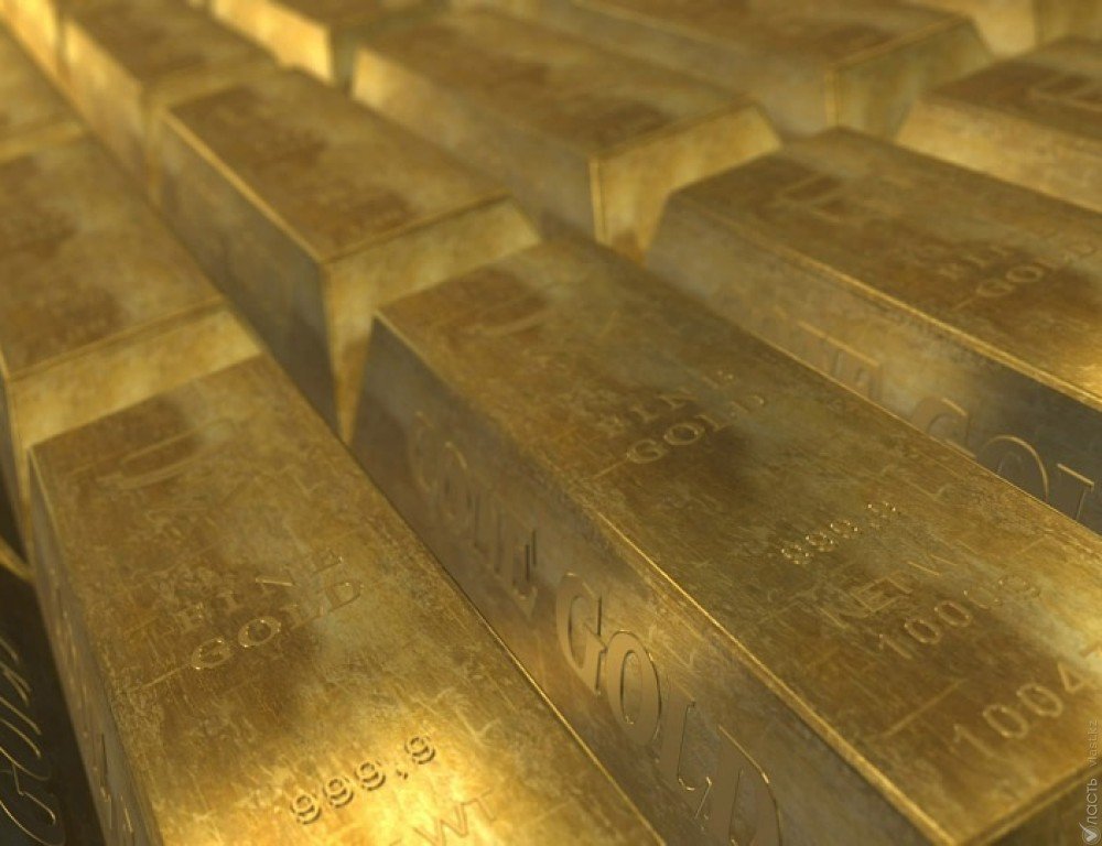 Нацбанк рассматривает идею передачи права торговли золотыми слитками частным обменникам