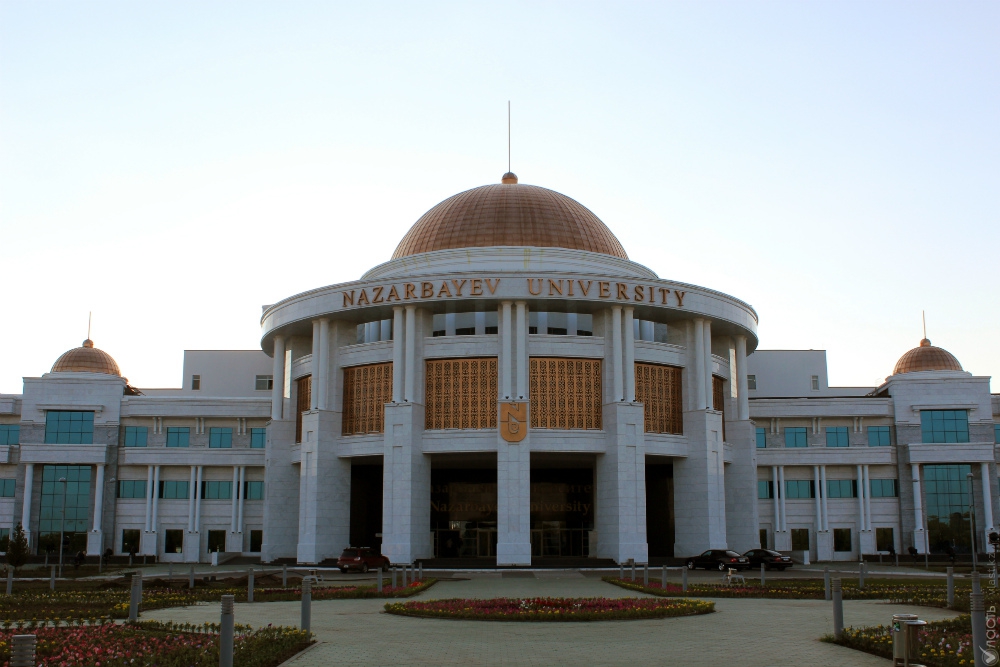 В Назарбаев Университете в будущем иностранных преподавателей полностью заменят отечественными