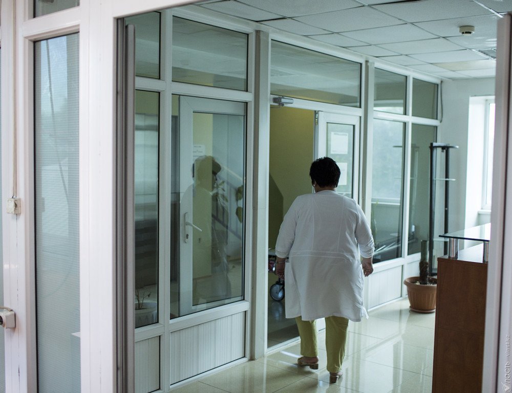 Военнослужащий госпитализирован в Актау с подозрением на менингит 
