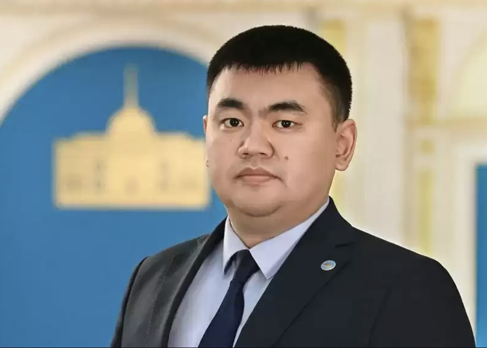 Нурмухамед Байгараев покинул пост пресс-секретаря президента