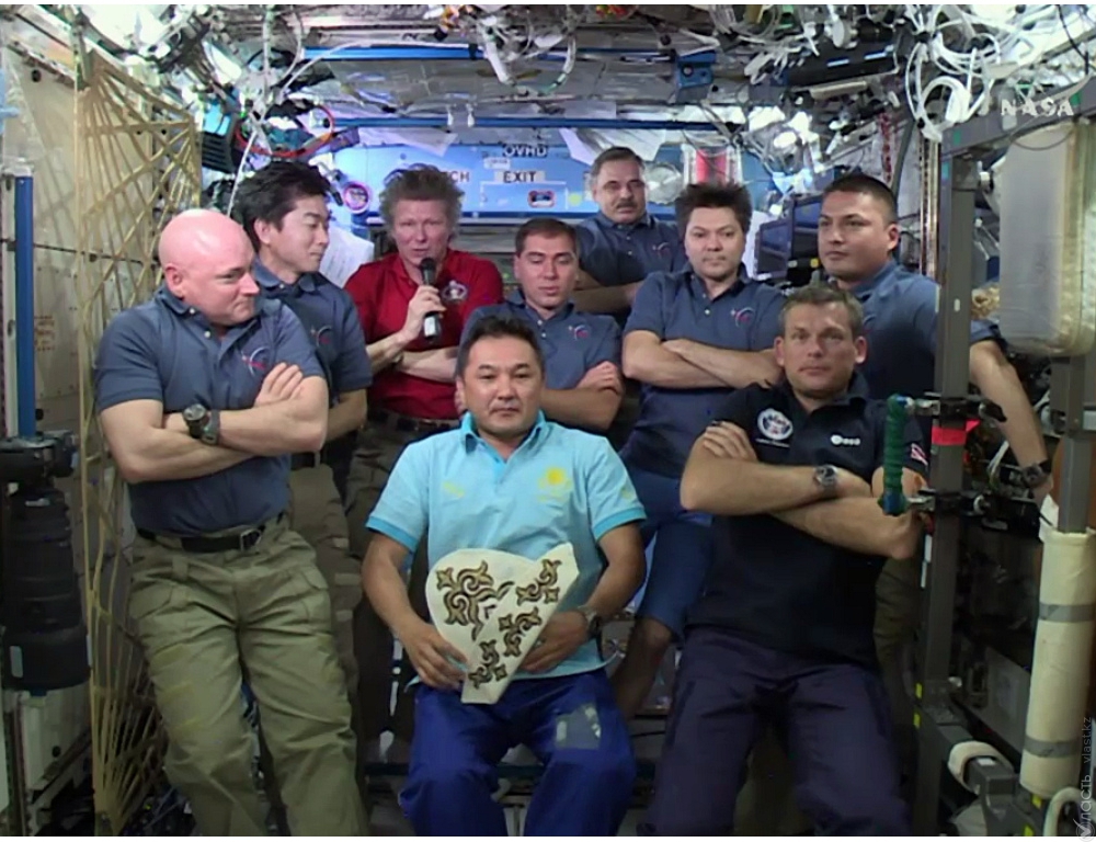 Космонавт Айдын Аимбетов ответил на вопросы журналистов в ходе пресс-конференции экипажа МКС