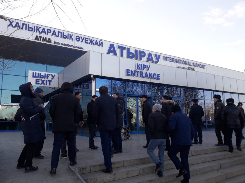 FlyArystan заявил, что аэропорт Атырау препятствует деятельности лоукостера