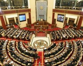 Парламент принял поправки в законодательство по вопросам совершенствования системы госуправления