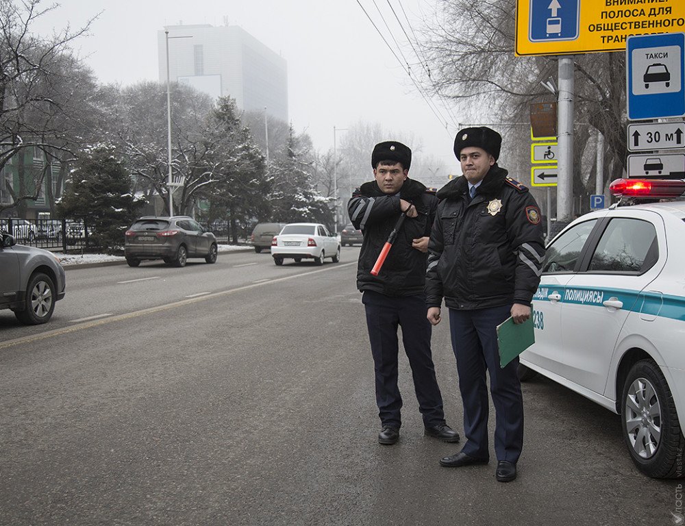 ​Полиция Алматы перешла на усиленный вариант несения службы