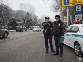 ​Полиция Алматы перешла на усиленный вариант несения службы