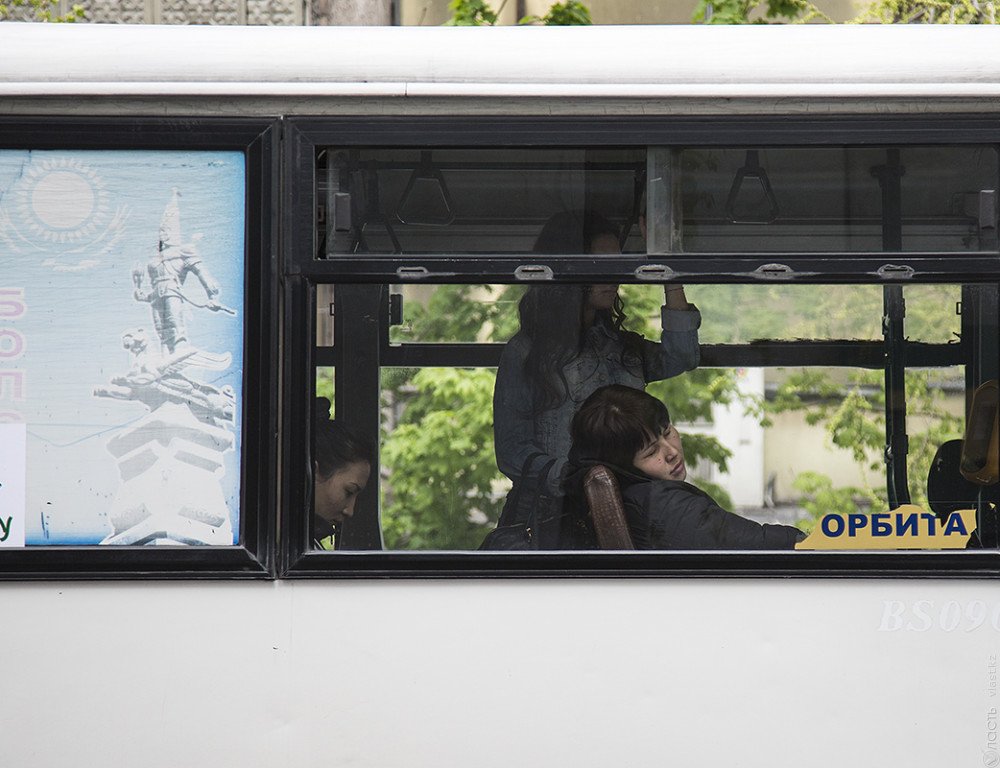 Казахстан запустит автобусные сообщения с Узбекистаном