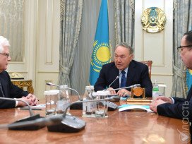Назарбаев наградил орденом «Достық» посла России, завершающего свою миссию