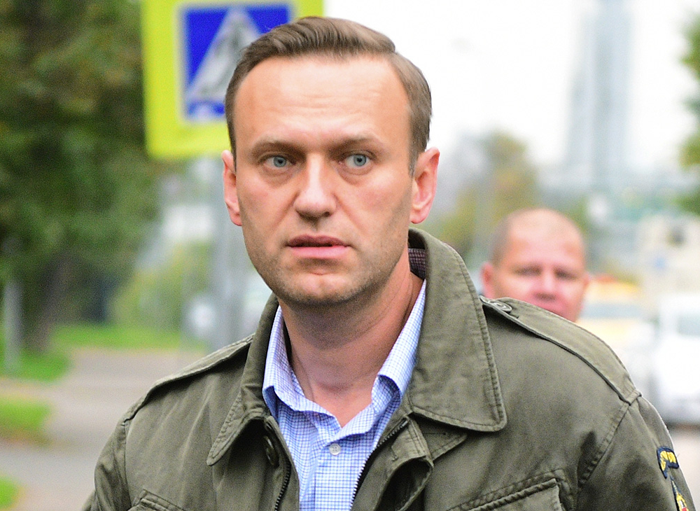 В Омске госпитализировали Алексея Навального с сильным отравлением