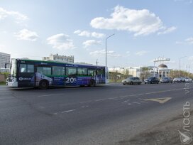 В Казахстане снижены требования к водителям автобусов 