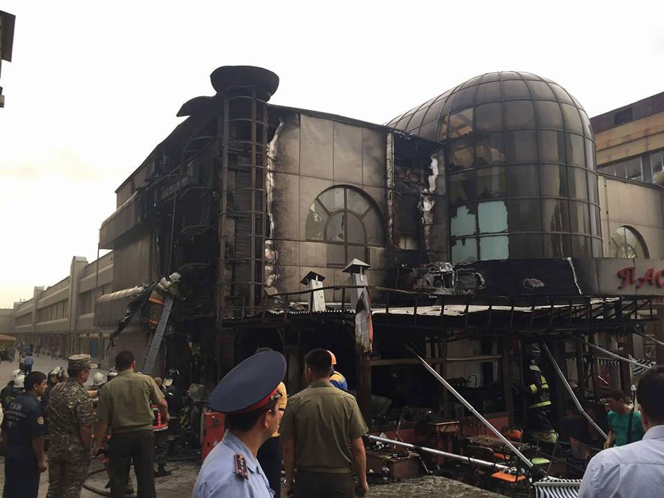 Стоимость ущерба, нанесенного пожаром  в ТД «Пассаж», еще не установлена