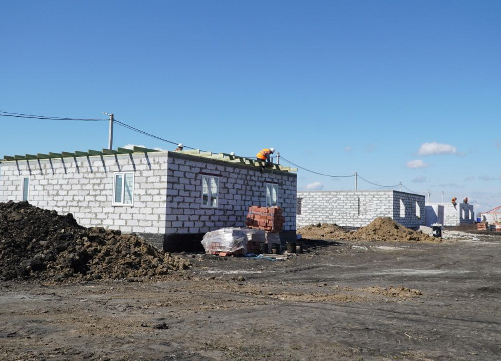 
Почти 800 новых домов строят в шести регионах Казахстана для пострадавших от паводков