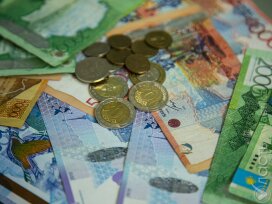 Минтруда продолжает работу по расчету минимальной заработной платы