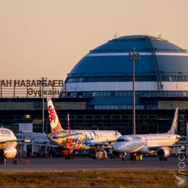 Казахстанцев не будут пускать на борт самолета без результатов ПЦР-тестирования