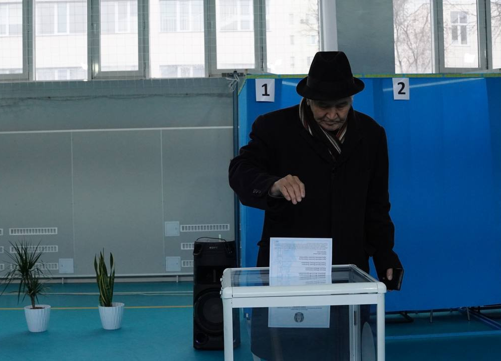 Больше половины казахстанцев проголосовали на выборах президента – ЦИК