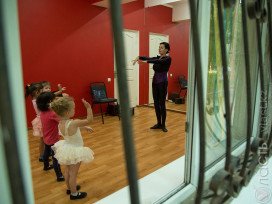 Айбек Есимов, создатель студии танцев для детей из детдомов: «Я не хожу в акимат, не ищу спонсоров, не пишу письма»
