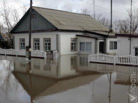 В Карагандинской области двух чиновников обвиняют в плохой работе во время паводков