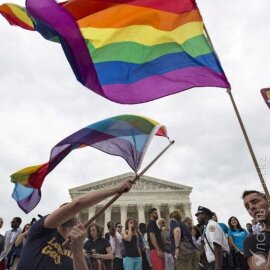 Конгресс США принял закон о признании однополых браках на федеральном уровне