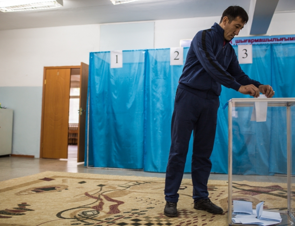 Семь партий Казахстана могут принять участие в выборах в мажилис