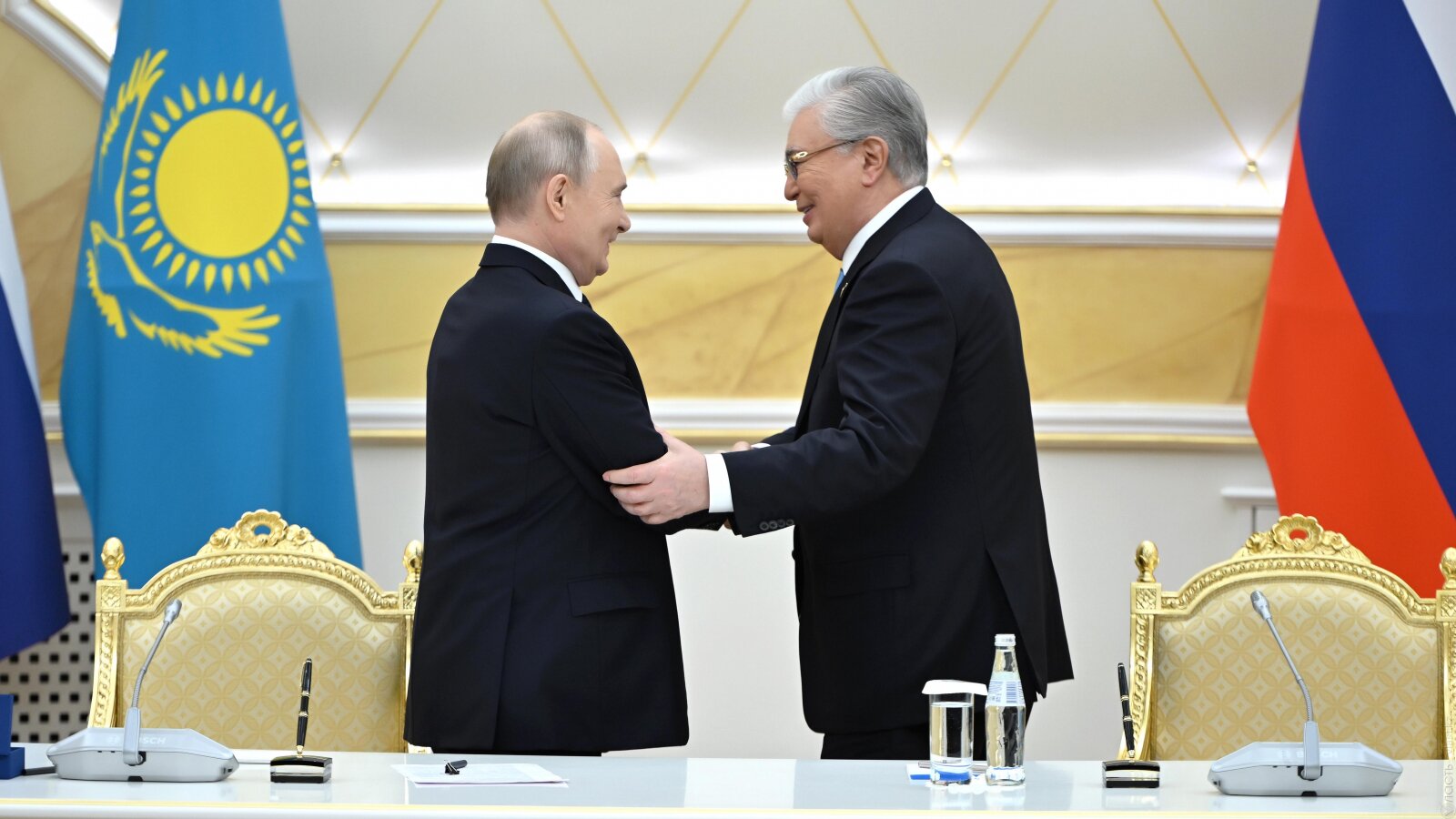 The Week in Kazakhstan: Coughing and Smiling