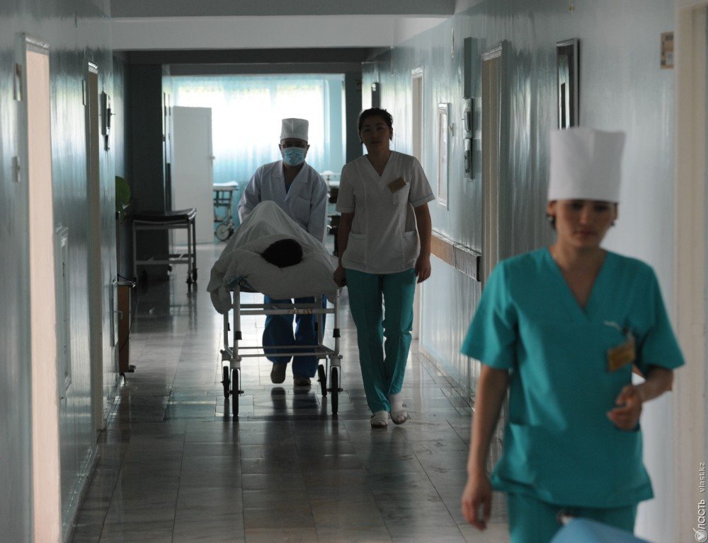 Вновь почти тысяча случаев коронавируса выявлена в Казахстане за сутки 