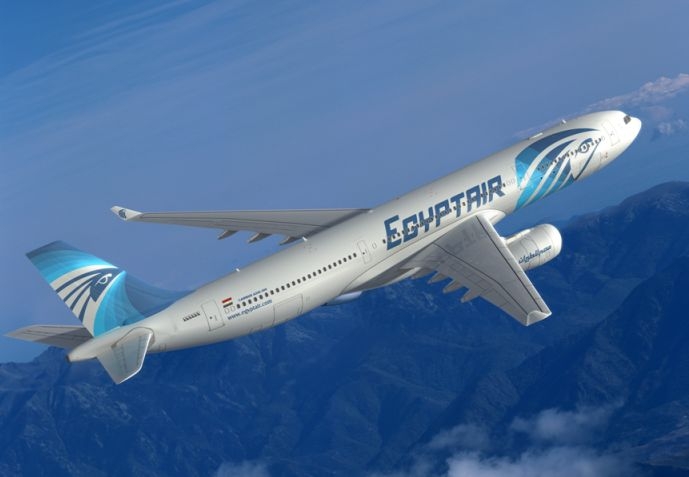 Ранее пропавший с радаров самолет Egyptair упал в море 