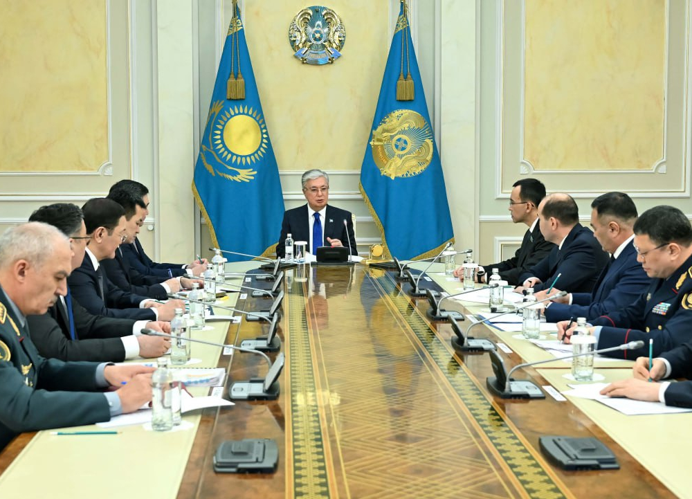 Усилить меры по обеспечению безопасности казахстанцев поручил Токаев