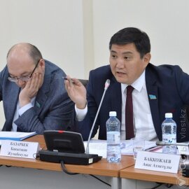 Депутат мажилиса Бакытжан Базарбек назвал новый Строительный кодекс рефератом школьника