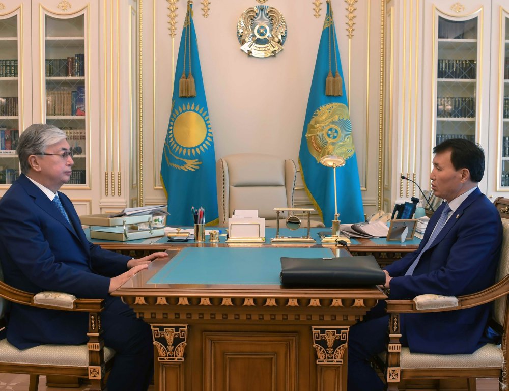 Токаев считает необходимым вернуть антикоррупционную экспертизу НПА 