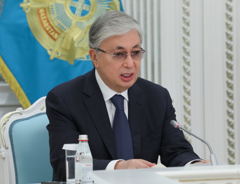 До конца года внести в парламент проект закона по цифровизации земельных отношений поручил Токаев