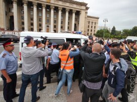 Несколько активистов задержаны полицией в Алматы, сообщают их соратники  