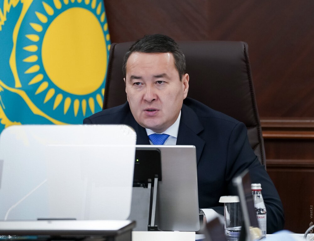 Кошанов предложил на пост премьер-министра кандидатуру Алихана Смаилова