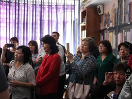 В Алматы сорвали пресс-конференцию многодетных матерей