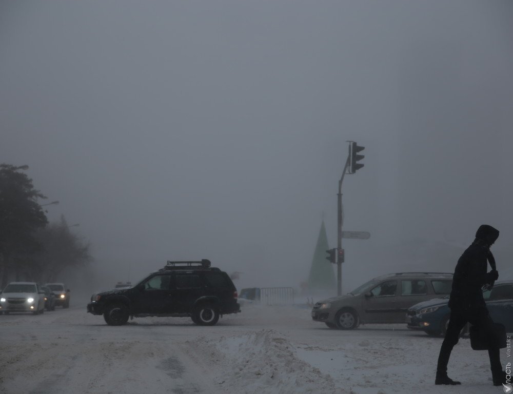 На большей части Казахстана ожидаются снег, метель и усиление ветра