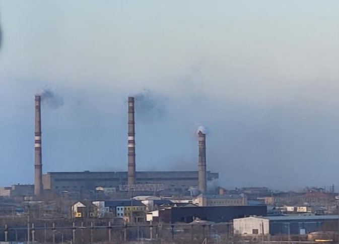 В Петропавловске частично обрушилась труба ТЭЦ