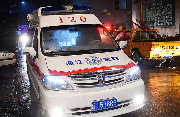 26 человек погибли при возгорании туристического автобуса в Китае