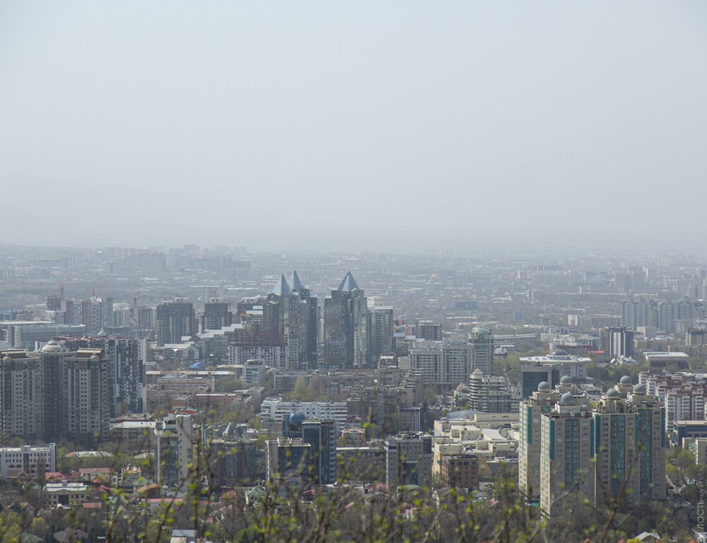 В нескольких жилых комплексах в верхней части Алматы восстановлена подача воды 