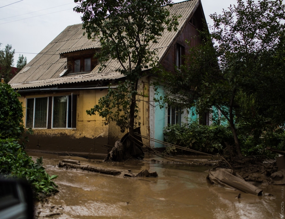В Жамбыльской области подтопило село вышедшая из берегов река Талас 