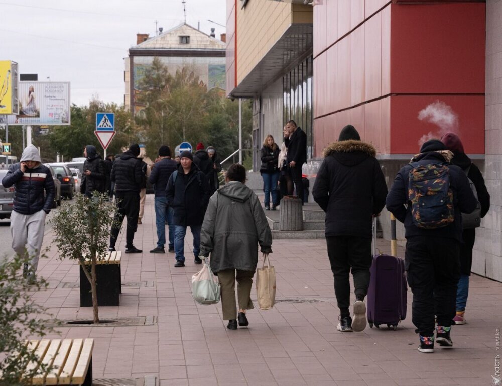 Более 830 тыс. россиян приехали в Казахстан с сентября, заявили в комитете по миграции Минтруда