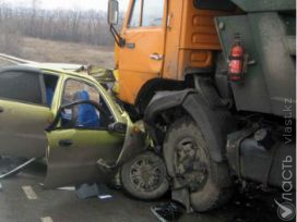 В результате ДТП в Карагандинской области погибли сотрудники Казахмыса